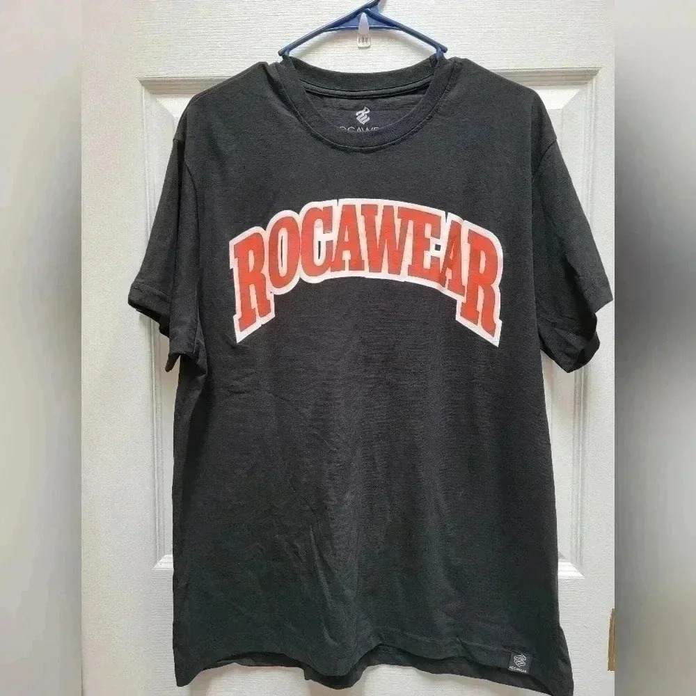 Mens Rocawear Brand Graphic Tee XL (NWOT)